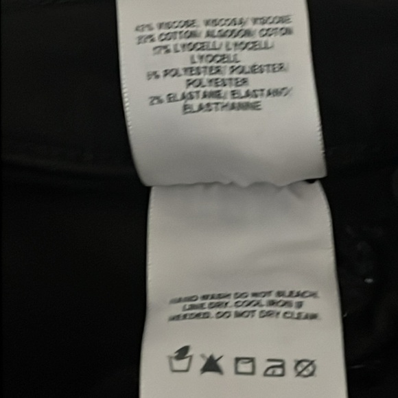 Hudson Jeans - Picture 9 of 9